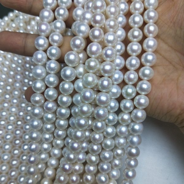 8.5-9.5mm natural white Freshwater classic round shaped pearls16 inch unknotted - Image 4