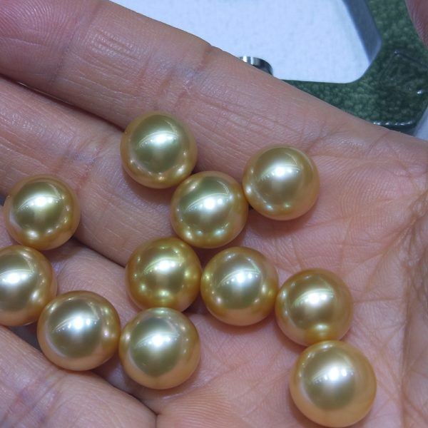 fine quality 10mm south sea golden loose pearl beads for wholesale - Image 5