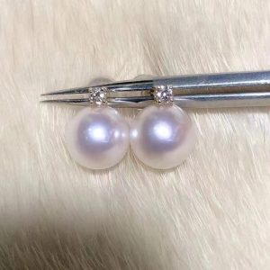 akoya pearl earring