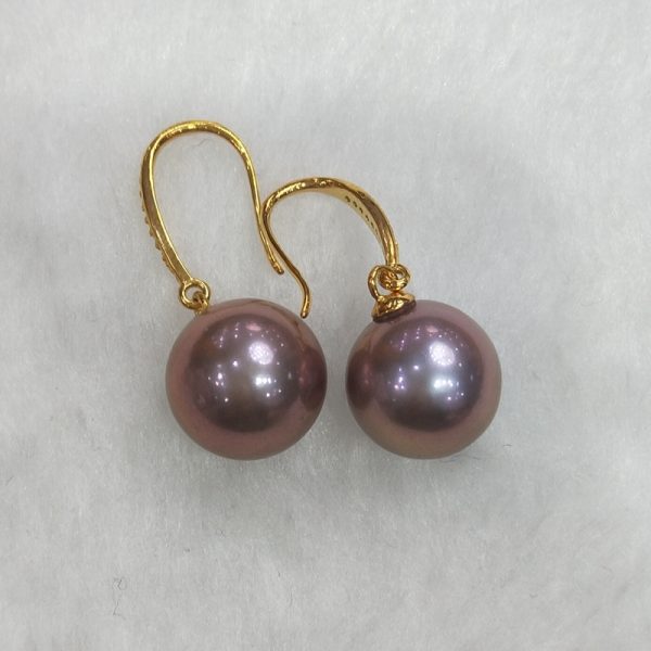 Lavender freshwater cultured 10mm nucleated edison pearl earrings in gold plated sterling silver - Image 2