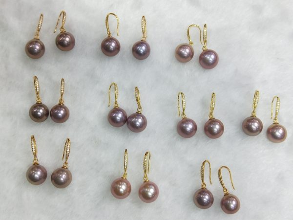 Lavender freshwater cultured 10mm nucleated edison pearl earrings in gold plated sterling silver - Image 3