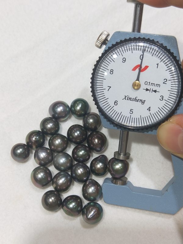 9-10mm drop shaped black tahitian pearl loose pearl beads undrilled - Image 3