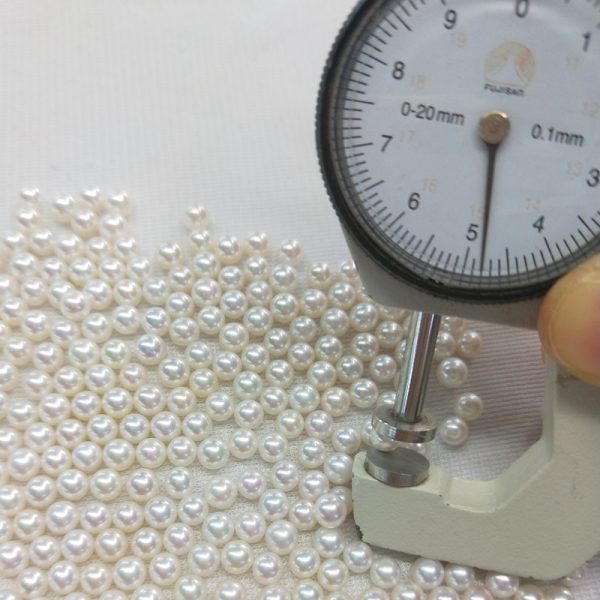 4.5-5mm white natural round freshwater loose pearls half drilled