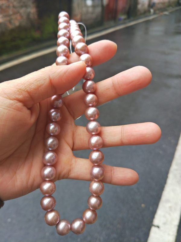 round cultured pearl strands