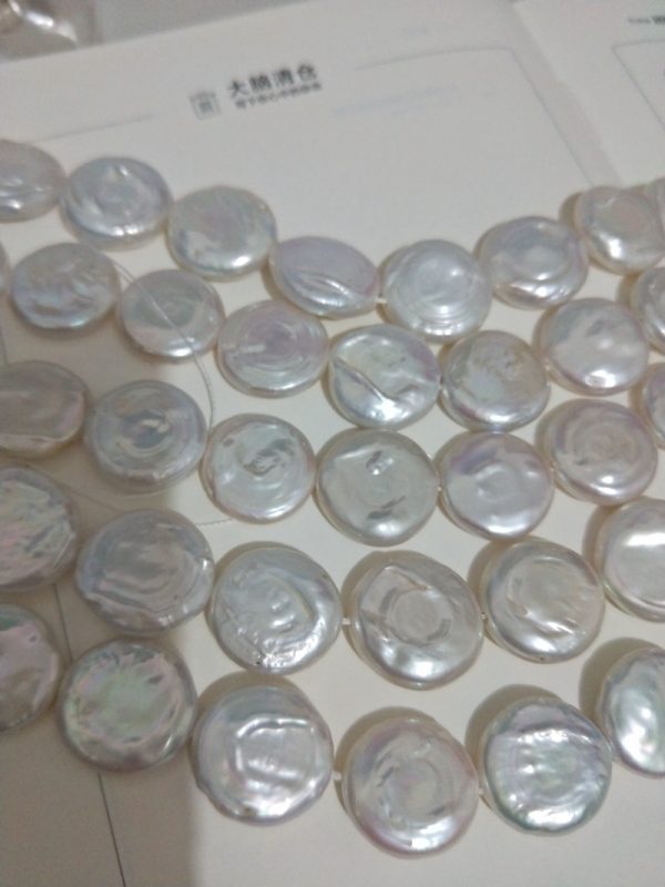 natural white large size 17mm nucleated freshwater coin shaped pearl beaded strands 39cm - Image 5