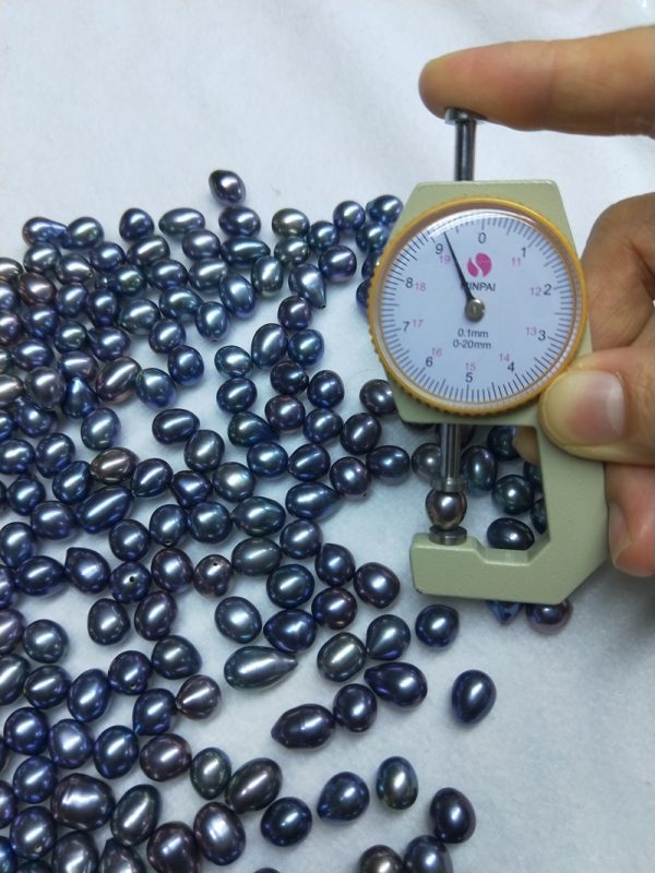 1.0 mm Half drilled 9mm peacock blue loose freshwater rice pearls - Image 5