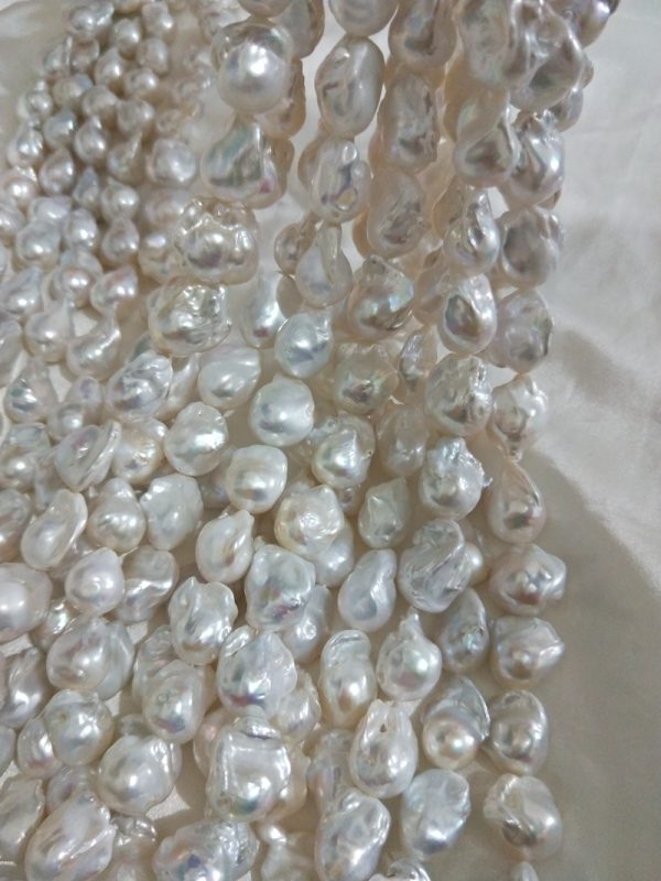 short tail baroque pearls