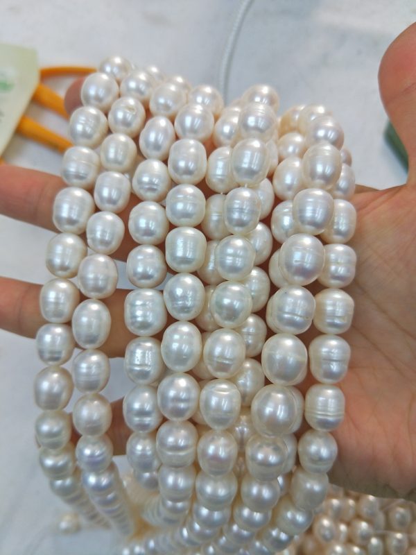 Large Hoop Pearl Earrings raw pearl materials cultured freshwater pearls.price per strand, MOQ 5 strands