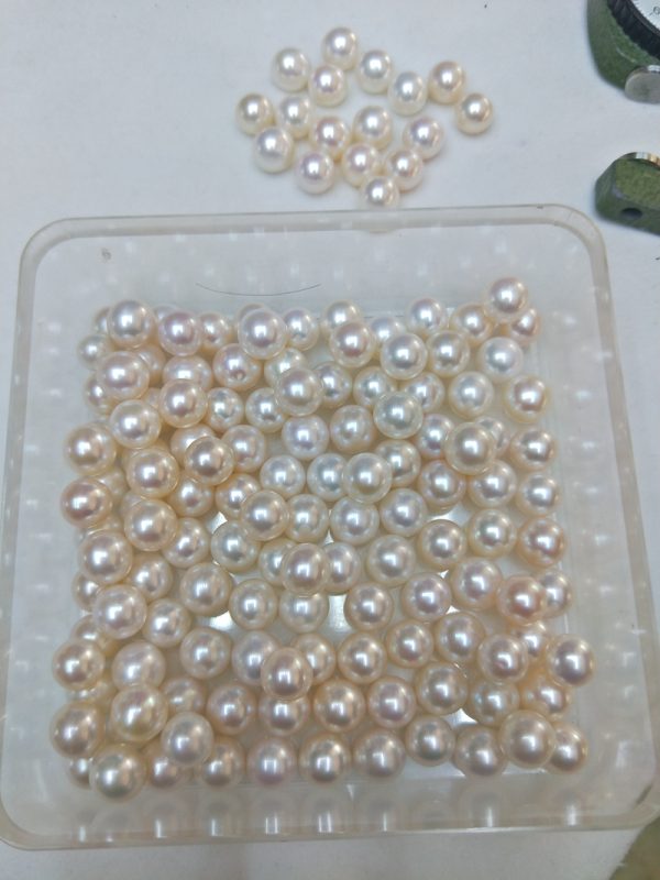 round freshwatwer pearl beads