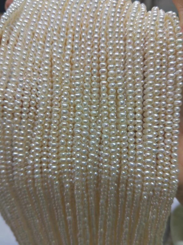 tiny pearl necklace