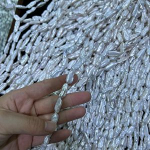 freshwater stick pearl strands