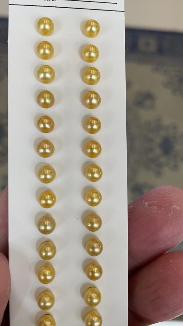 gold loose pearls