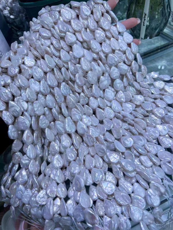 drop shaped pearl necklace