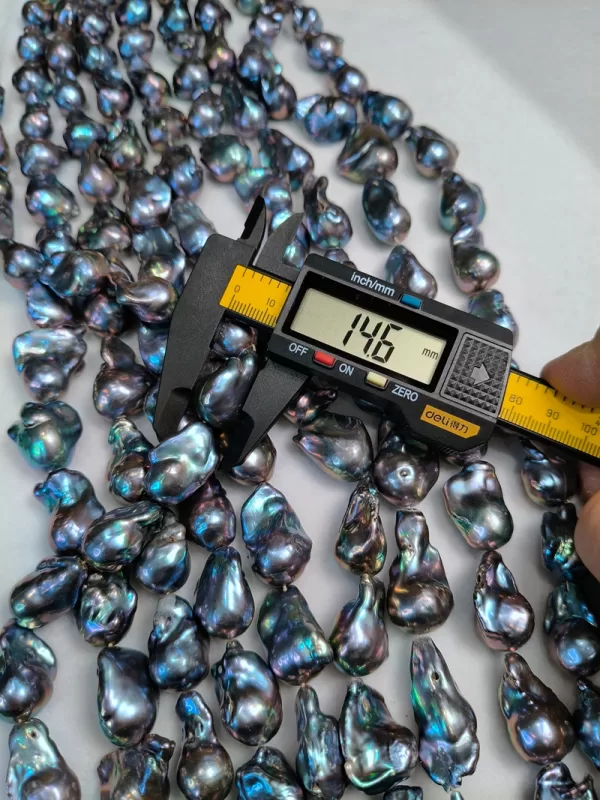 black baroque pearl necklace