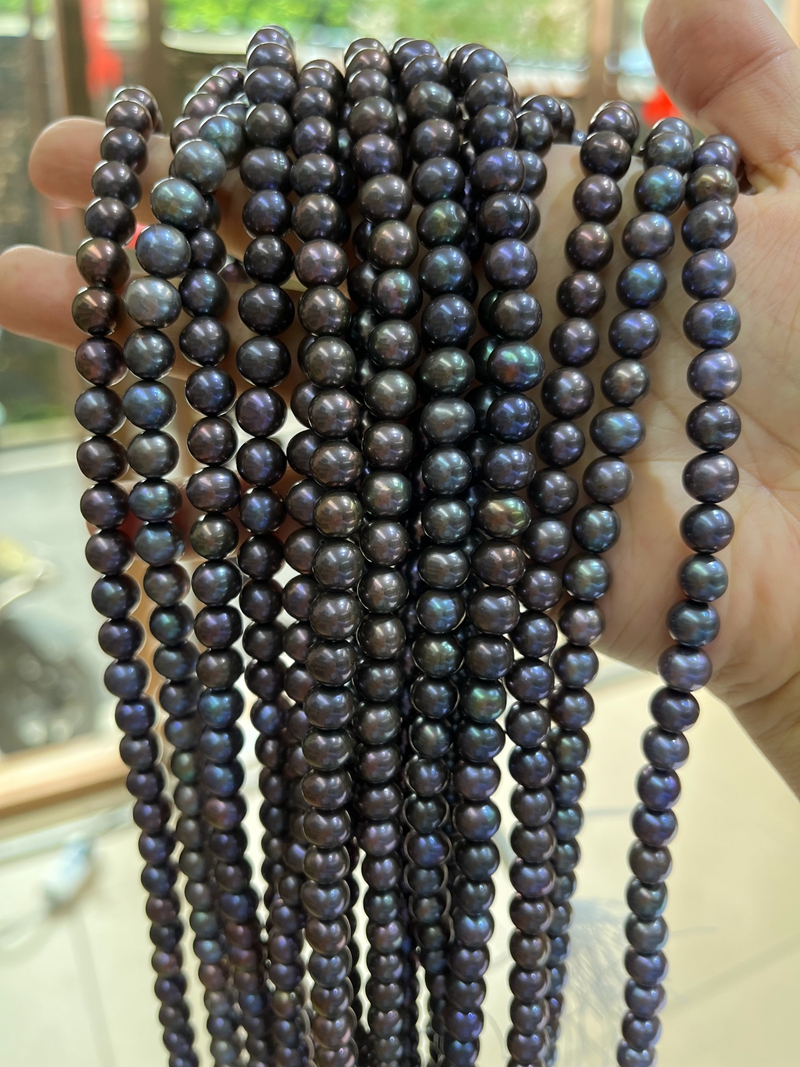 freshwater round black pearls