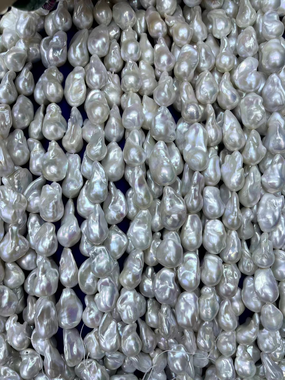irregular pearl necklace