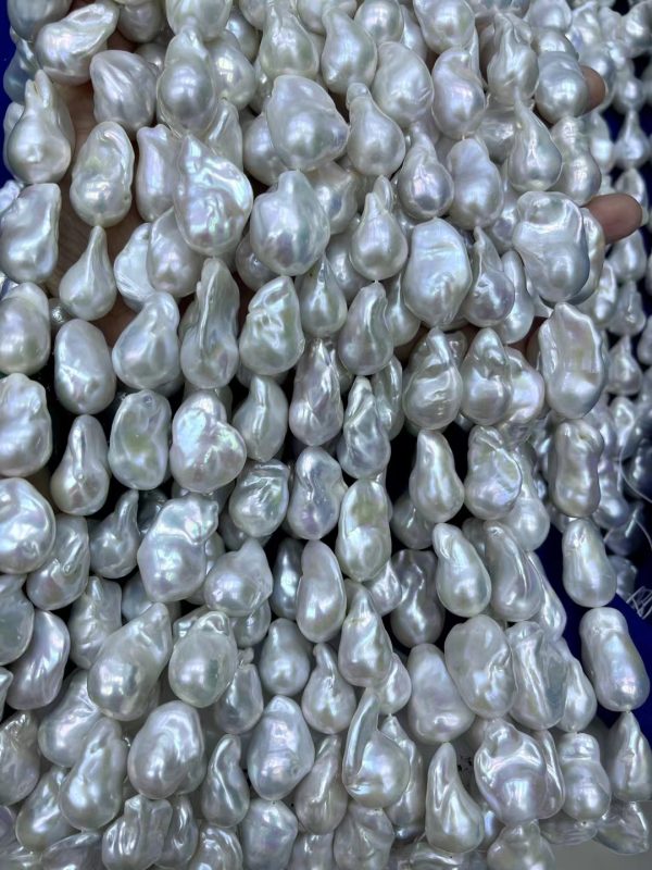 Exquisite white Baroque Pearl Choker Necklaces at Wholesale Prices - Shop Our Fine Jewelry Collection! - Image 3