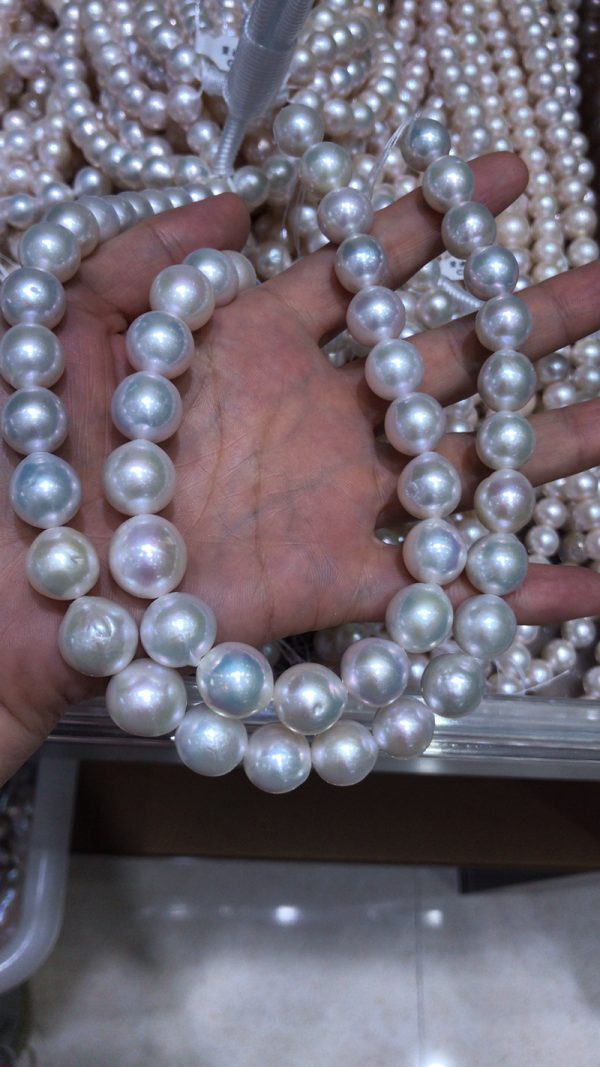 beautiful strand of 11x 12mm AA High Grade Freshwater cultured pearls for jewelry making - Image 3