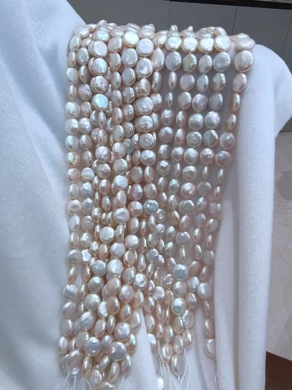 Cultured Coin Freshwater Pearl Beads Flat Round Natural White 11-12mm Sold Per Strand Approx 32 pcs on each strand - Image 7