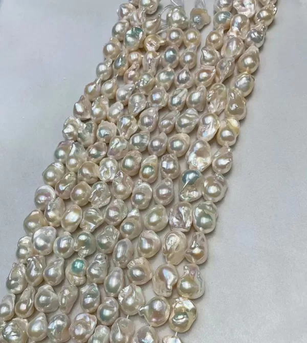 baroque pearl choker