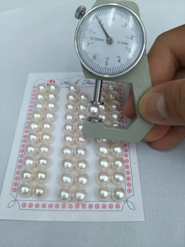 9mm white button pearls