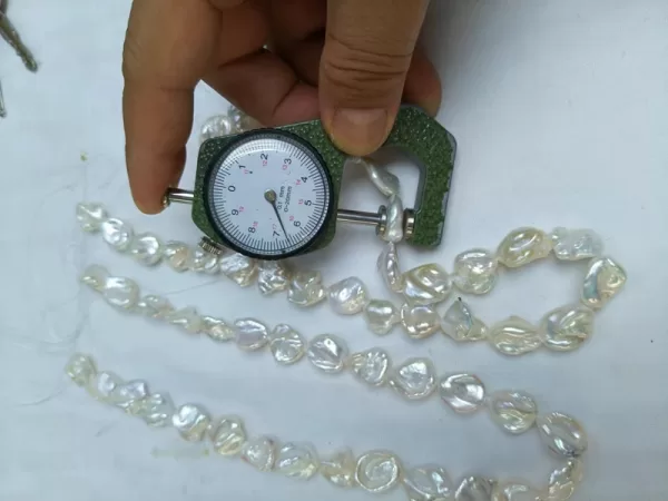 13-15mm AAA Natural White Keshi Nugget Freshwater Pearl Beads – High Luster Center Drilled Genuine Keshi Pearls for Wholesale - Image 4